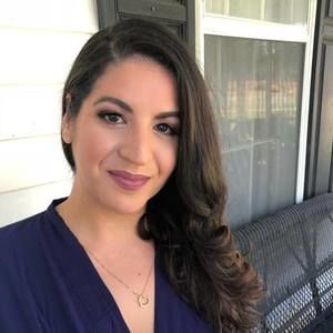 Meet your Posher, Alyssa